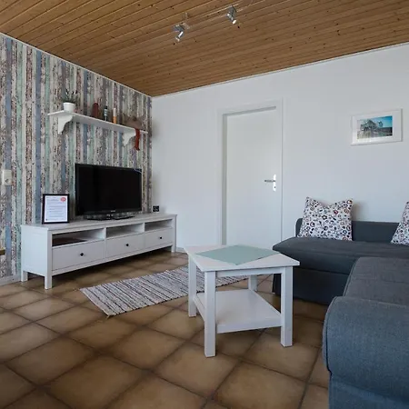 Апартаменты Ina's *